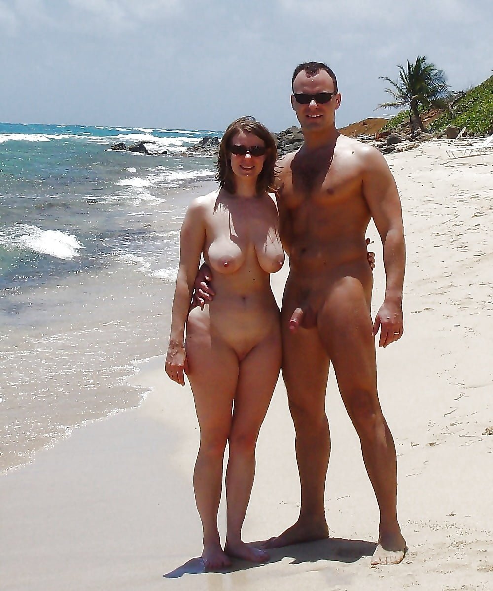 фото голая с парнем на пляже фото 83