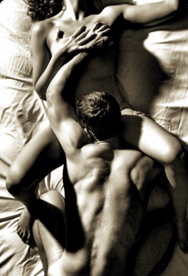любовь и страсть в постели эротика фото 21