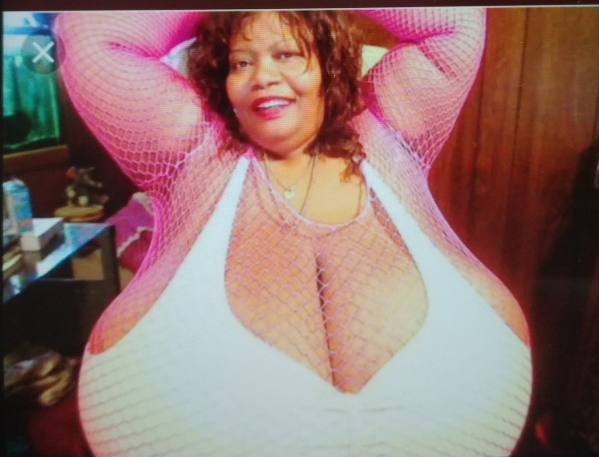самая огромная грудь у женщин фото 102