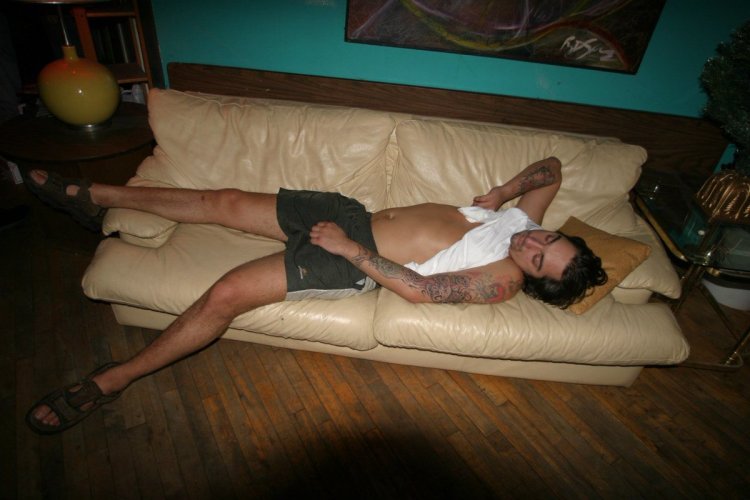 Мёртвы ЙМИХАИЛ горшенёв