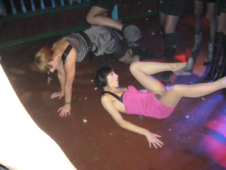 Девушки на корпоративе