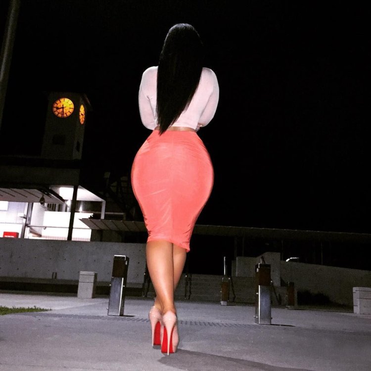 Виктория Ломба Victoria. 2019