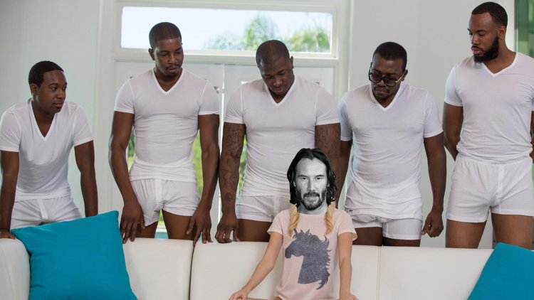 Ава Аддамс (Алексия Руа)