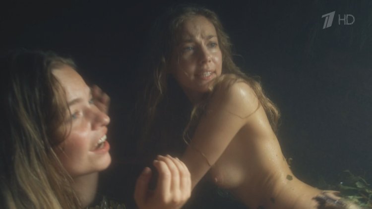 Helga Lovekaty топлесс