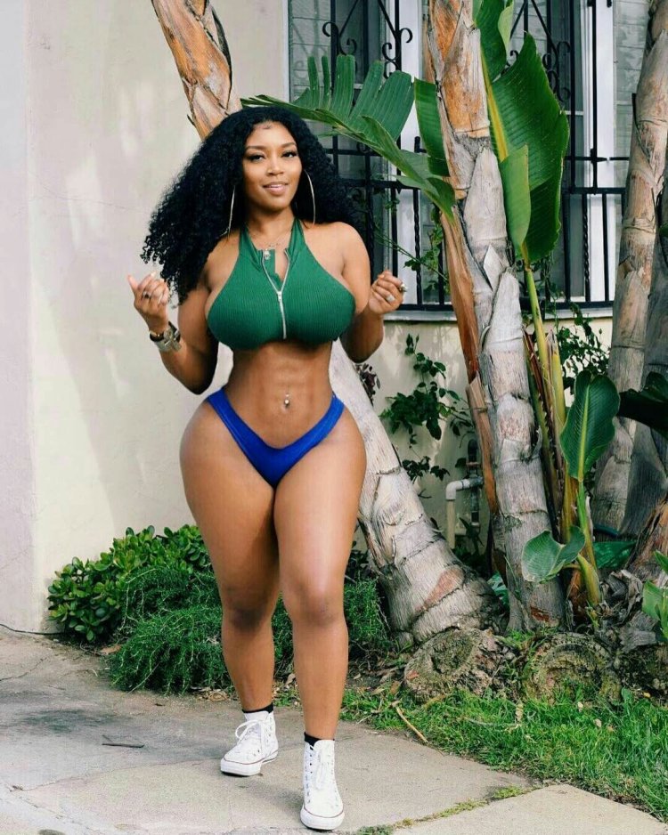 Африканские большие бедра