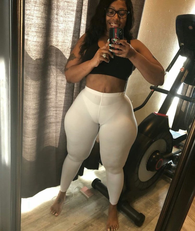 Биг Блэк бути герлз