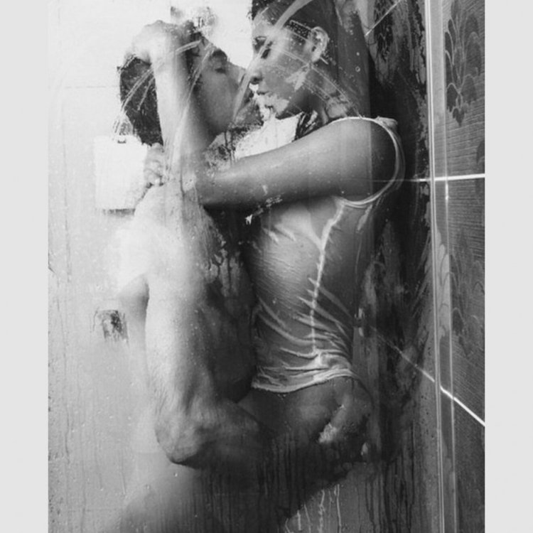 Эротические картинки в душе