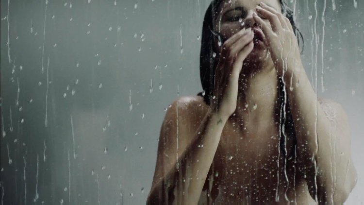 Беата Ундина лесби в душе