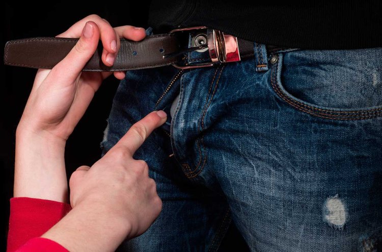 Трусики на бельевой веревке