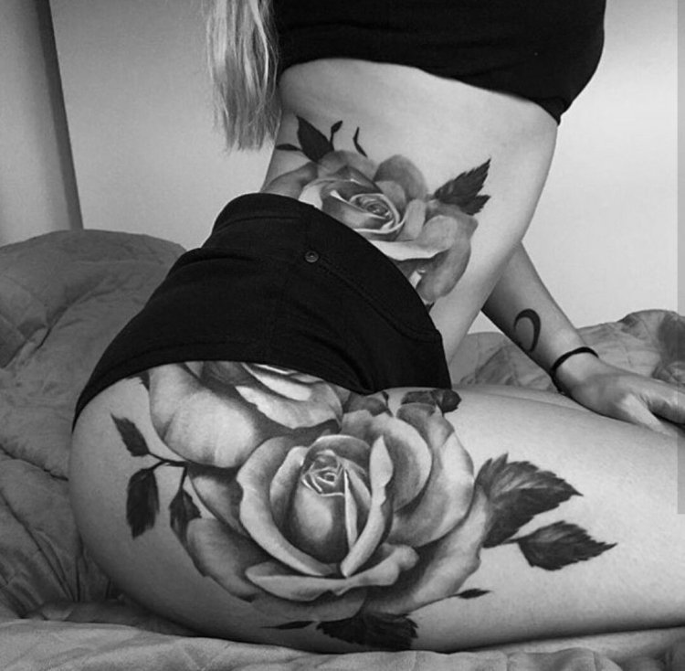 Тату на бедре большая