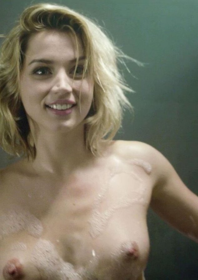 Ана де армас сиськи