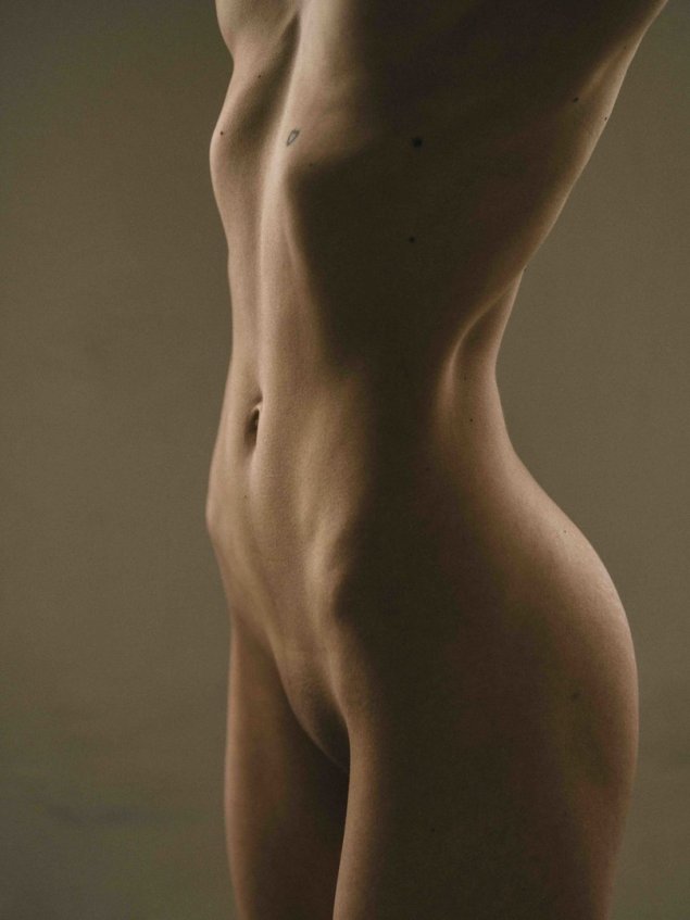 Красивое голое женское тело
