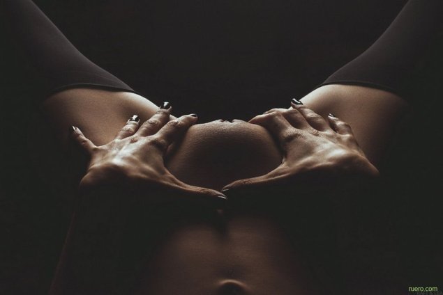 Красивое голое женское тело