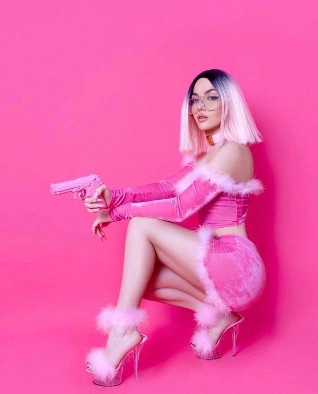 Розовые каблуки