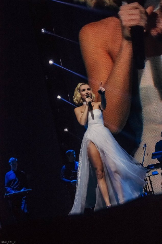 Полина гагарина засветила