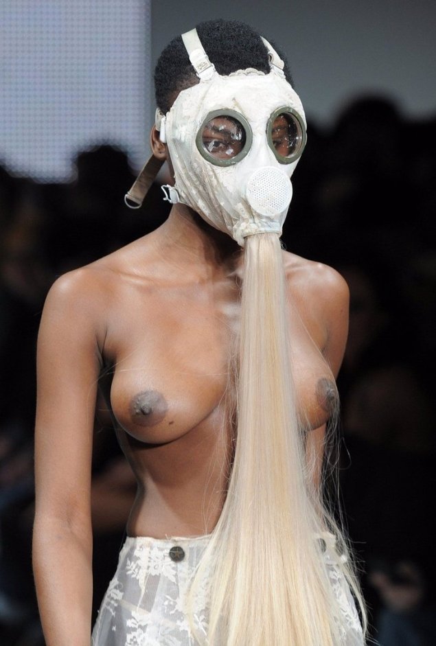 Чарли Ле Минду Charlie le naked