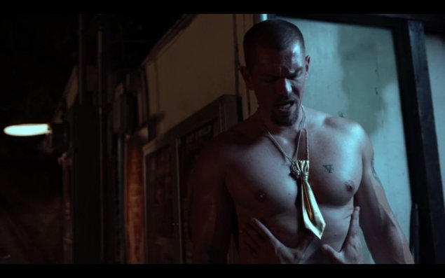 Steve Howey голый