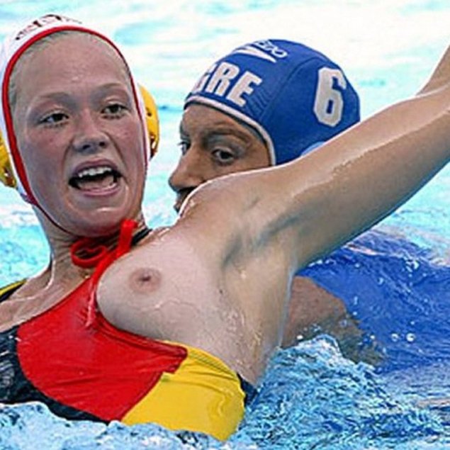 Водное поло женщины под водой курьезы