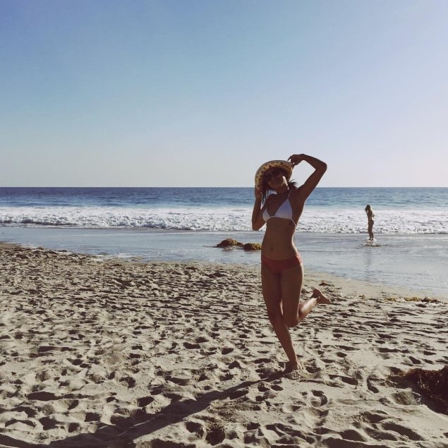 Дебби райан в бикини