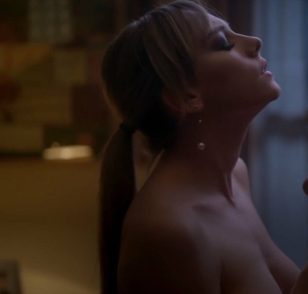 Эстер Экспозито элита nude