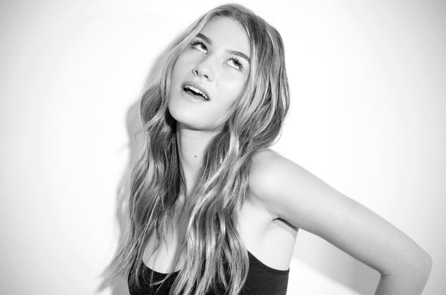 София хьюблиц голая