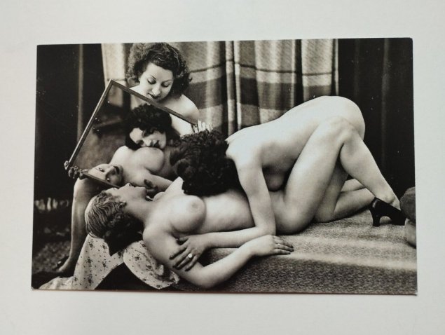 Первые эротические фотографии