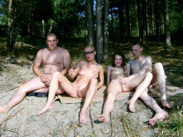 Русские свингеры на природе