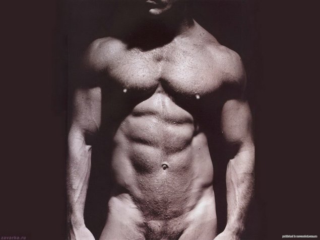 Фотосессия красивых голых парней
