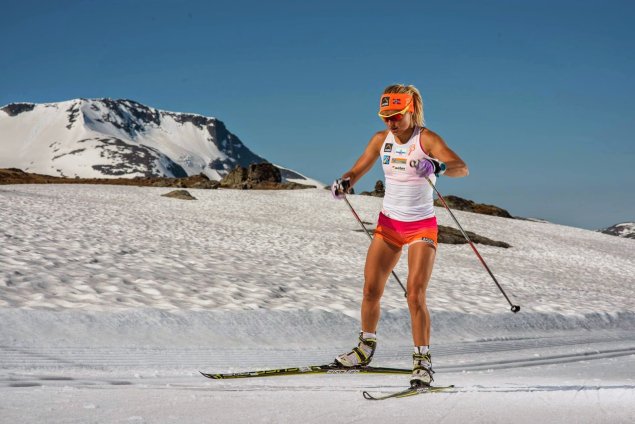 Тереза Йохауг в купальнике
