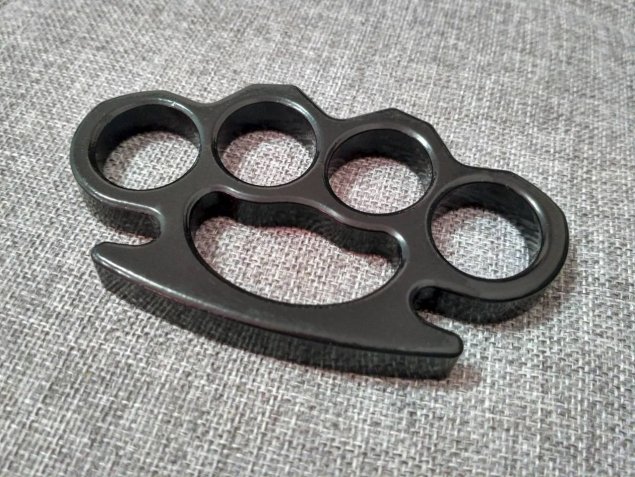 Кастет для самообороны