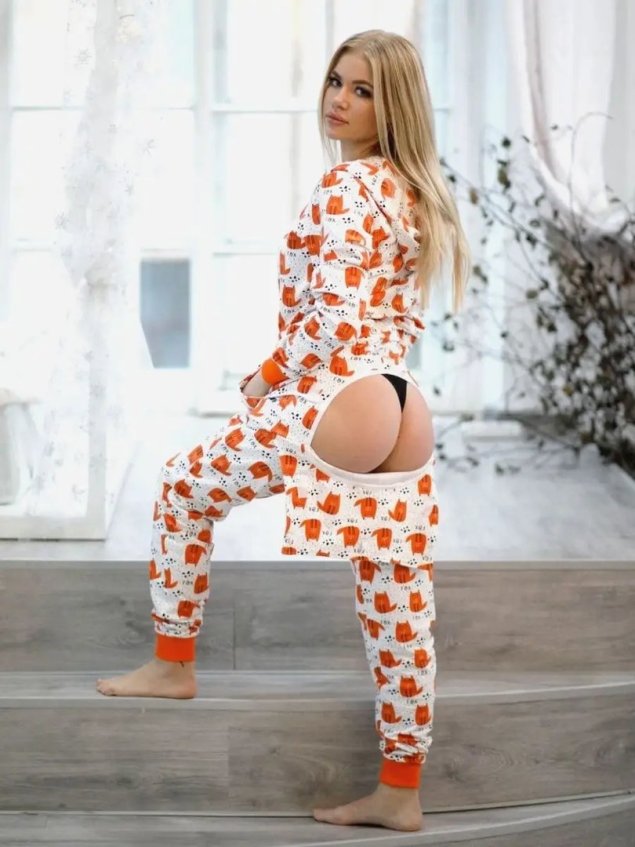 Пижама с карманом на попе