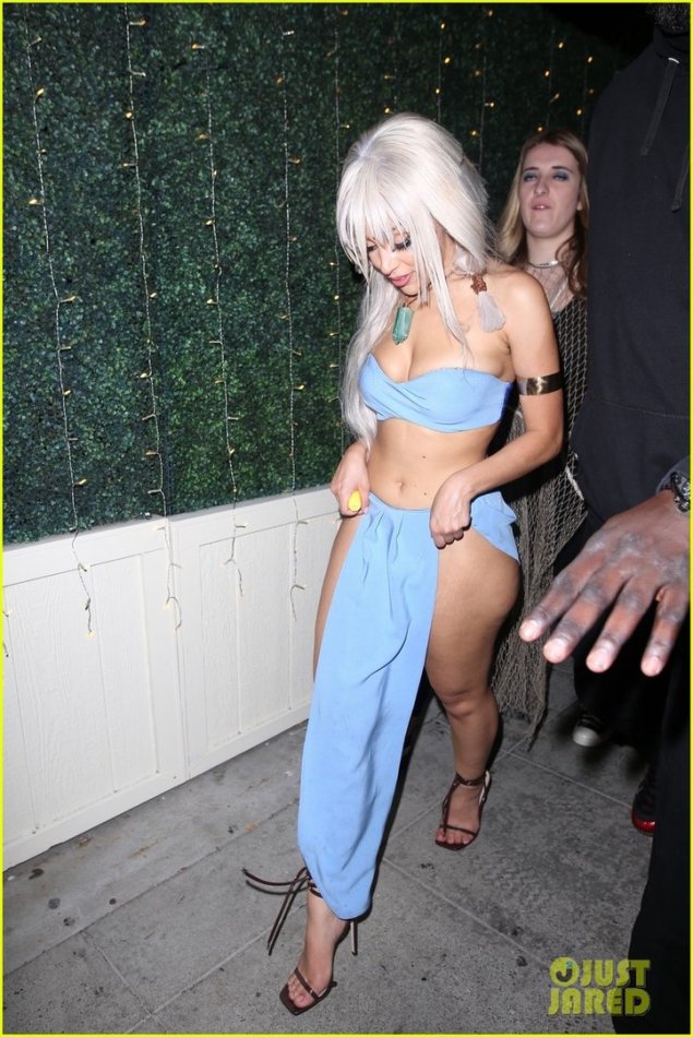 Доджа кат певица голая