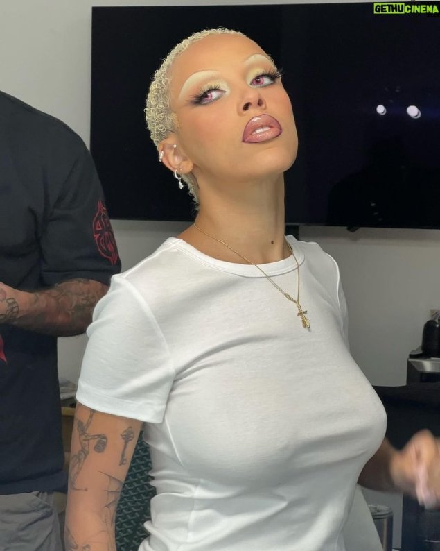 Доджа Кэт соски