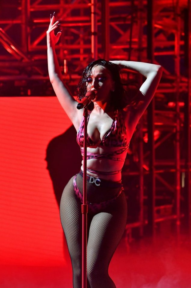 Доджа Кэт фигура