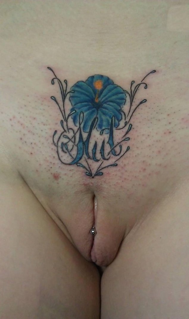 Маленькие интимные тату