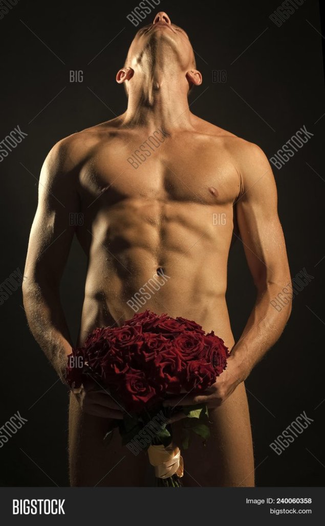 Мужчина с цветами