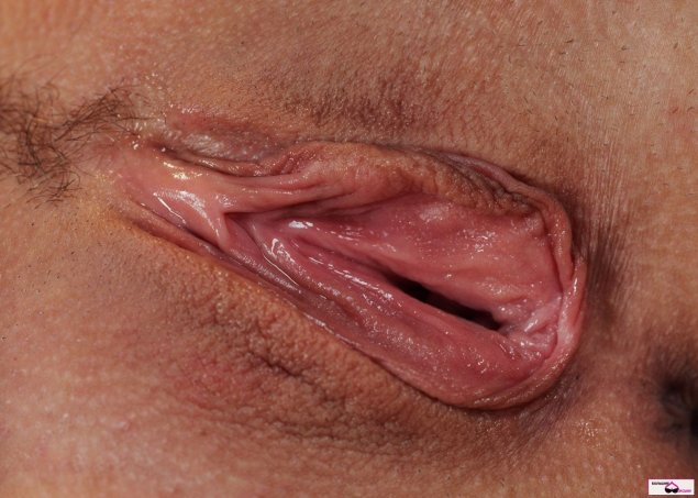 Писи крупно