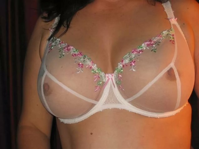Прозрачный бюстгальтер соски частное