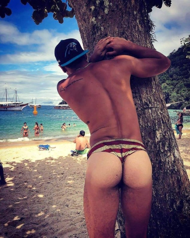 Красивые попы мужчин