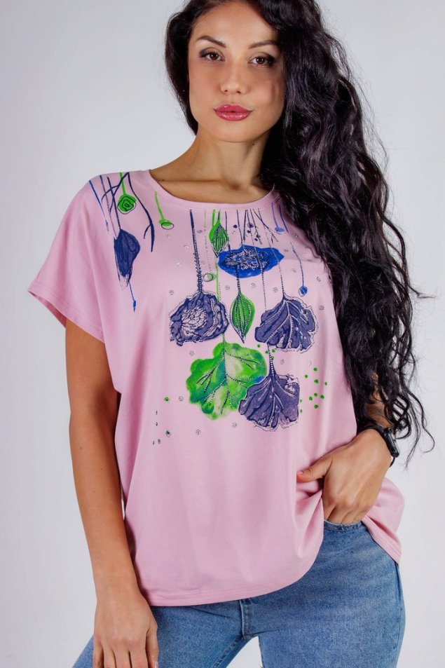 Футболка с пионами