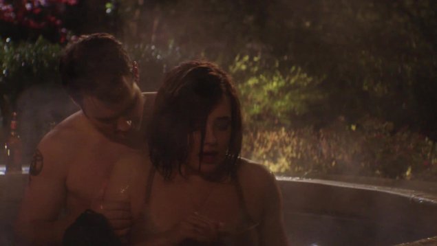 Кэтрин Лэнгфорд голая в кино