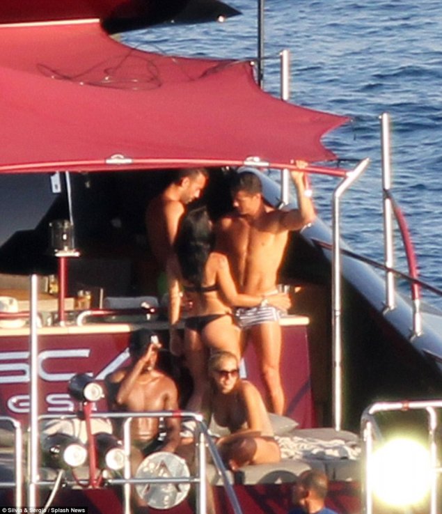 Криштиану роналду на ибице