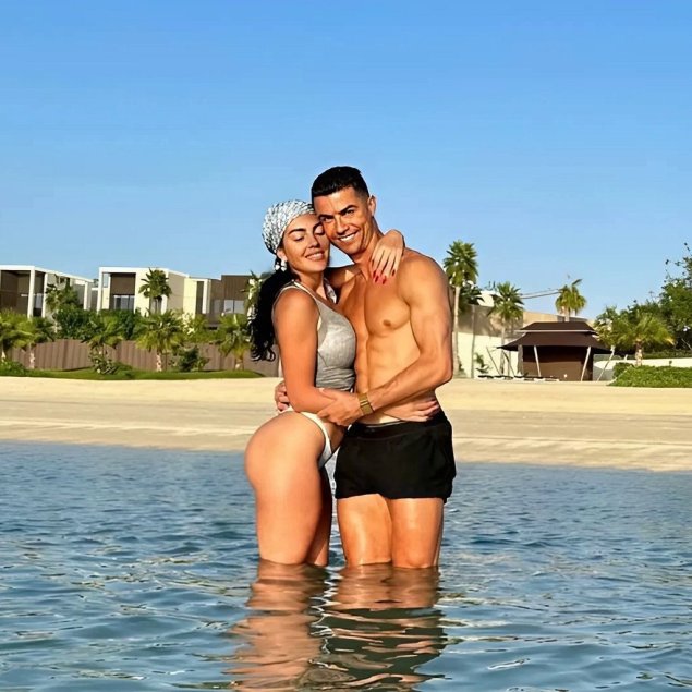 Криштиану роналду жена