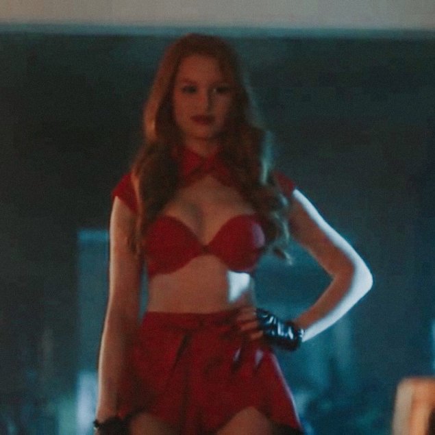 Мэделин Петш горячие Ривердейл