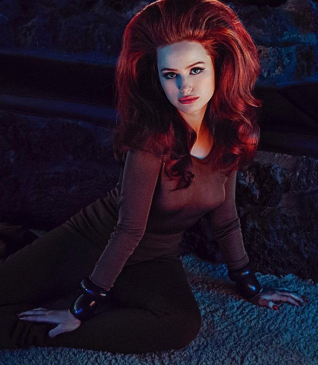 Ривердейл мэделин петш грудь