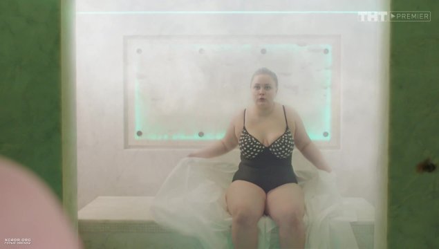 Софья Зайка в купальнике