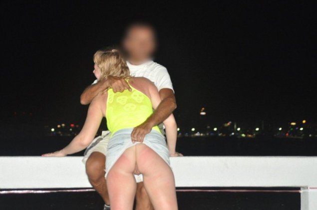 Случайно увидел девушку без трусов