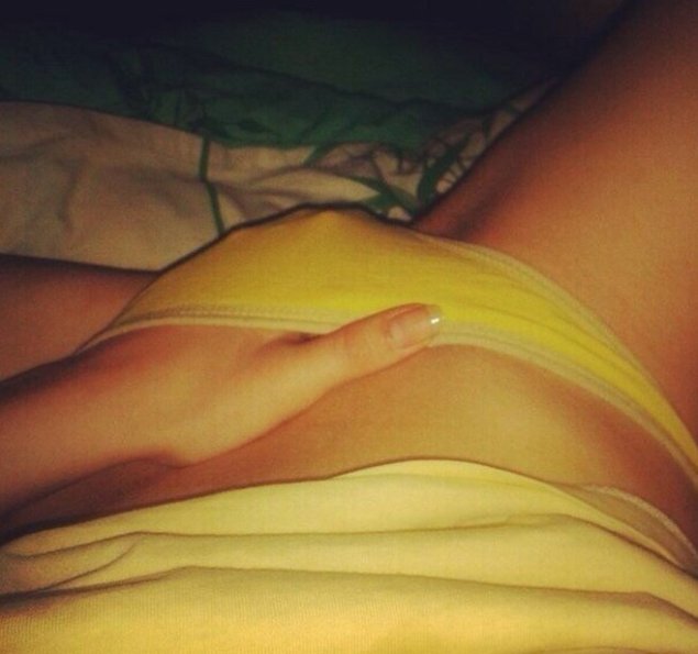 Любительское на кровати