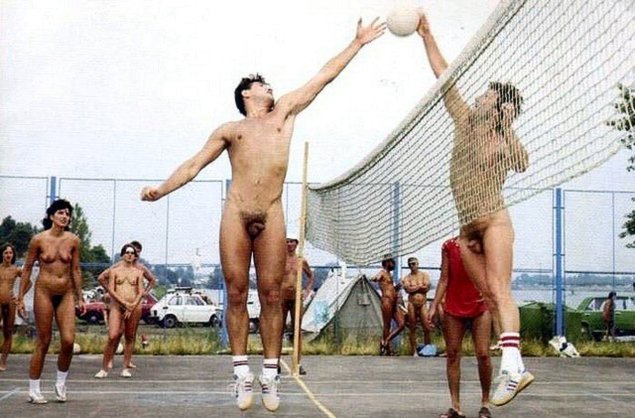 Голые парни волейболисты