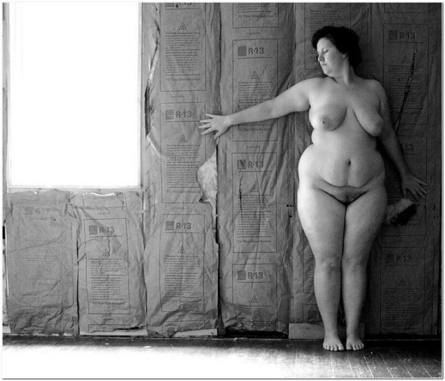 Толстушки ню в полный рост